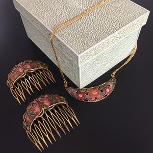 Vintage cloisonné necklace